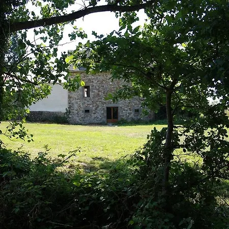 L'aide Frechu Casa rural Mortain-Bocage